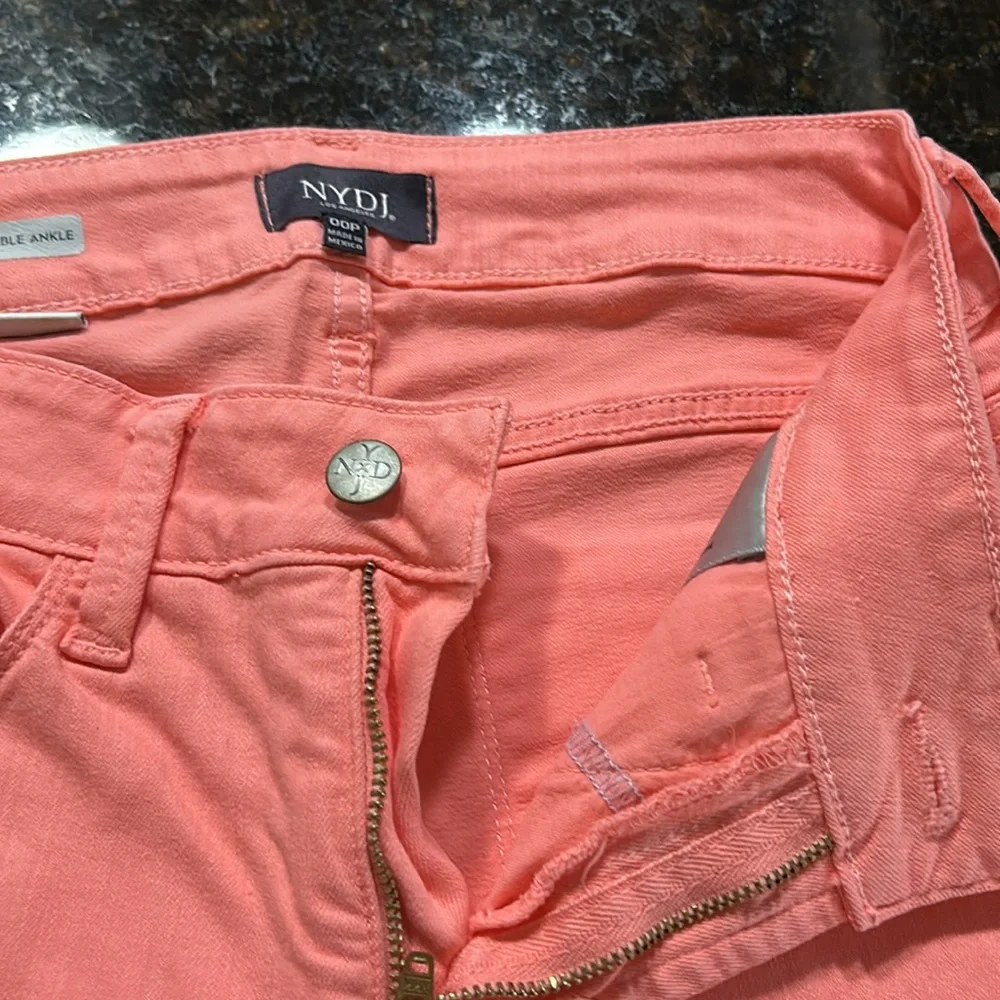 NYDJ Los Angeles Alina Lift x Tuck technology convertible ankle coral jeans 00P - Picture 4 of 7